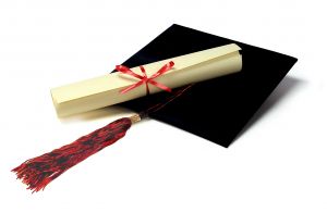 diplomas_kepure_sxc (c) Stock.xchng archyvo nuotr.