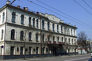 Maironio_gimnazija_wiki (c) Wikimedia Commons archyvo nuotr.