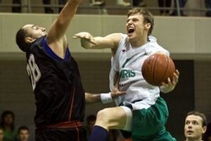 azovmash_zalgiris(pocius)_zalgiris_lt (c) Zalgiris.lt archyvo nuotr.Rezultatyviausias Ukrainoje buvo Martynas Pocius, kurio sąskaitoje 13 taškų.