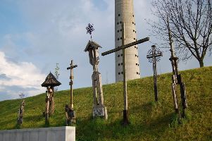 kryziai_sausio13_aukoms_wiki (c) Wikimedia Commons archyvo nuotr.
