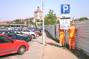 Karaliaus Mindaugo prospekte nauji kelio ženklai