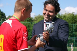 lff_prezidentas_iteikia_prizus_v_knyzelio_lff_lt_foto (c) V.Knyzelio/LFF.lt