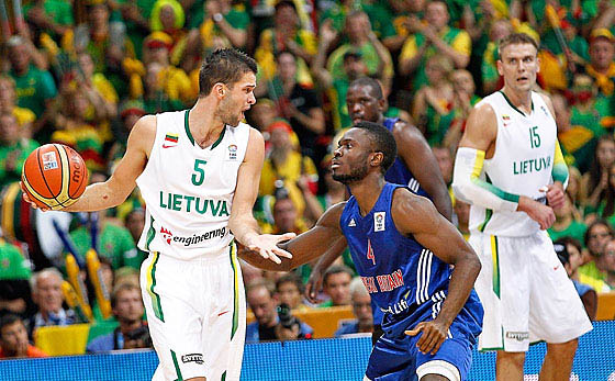 (Elio Castoria / fibaeurope.com) (Elio Castoria / fibaeurope.com)