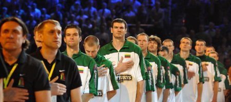 (c) Luko Kazakevičiaus/KaunoZinios.lt nuotr.Kaune "Žalgirio" arenos atidarymo iškilmių dieną Lietuvos rinktinė įveikė Ispaniją. Žurnalistas iš Anglijos prognozuoja, jog rugsėjo 18 dieną šios komandos vėl susitiks toje pačioje aikštelėje.